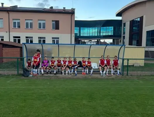Młodzi piłkarze Orła Siemiatycze rozbili rywali 9:0
