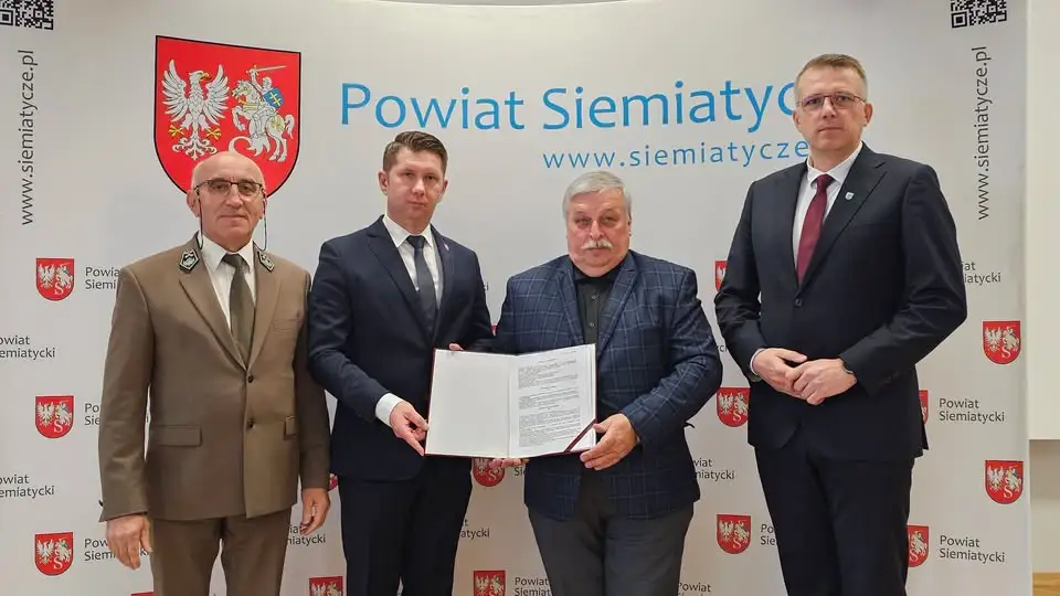 Nowy asfalt na drodze powiatowej Radziwiłłówka–Borysowszczyzna. Umowa podpisana